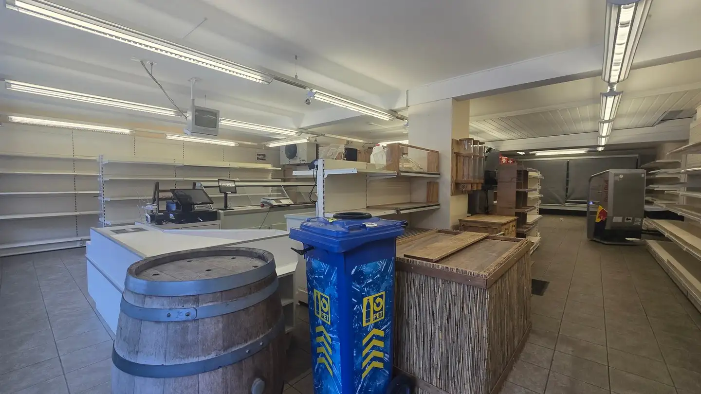 Commercial à louer - Aeussere Dorfstrasse 57, 3718 Kandersteg - Photo 2