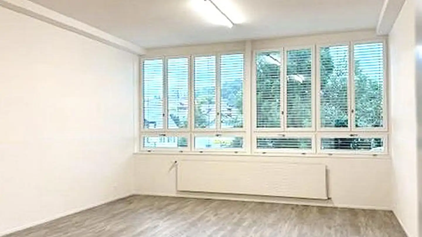 Commercial for rent - Bahnhofstrasse 105, 6423 Seewen SZ