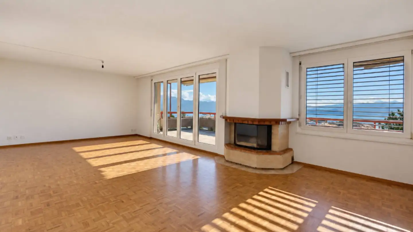 Apartment for sale - 1093 La Conversion