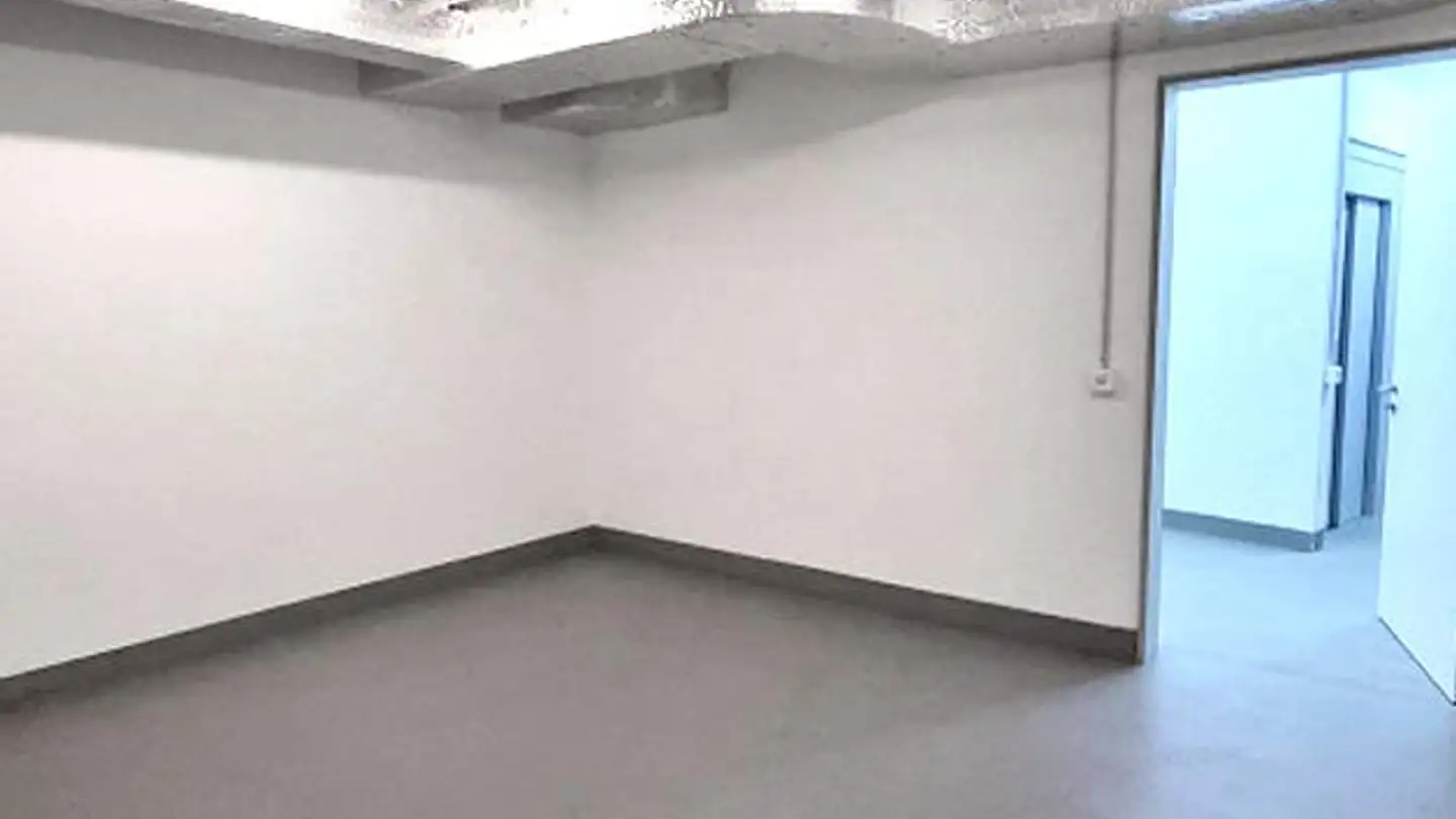 Gewerbe mieten - Bahnhofstrasse 105, 6423 Seewen SZ - Foto 3