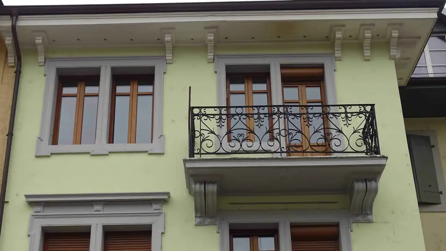 Residential building for sale - 1880 Bex - Photo 2