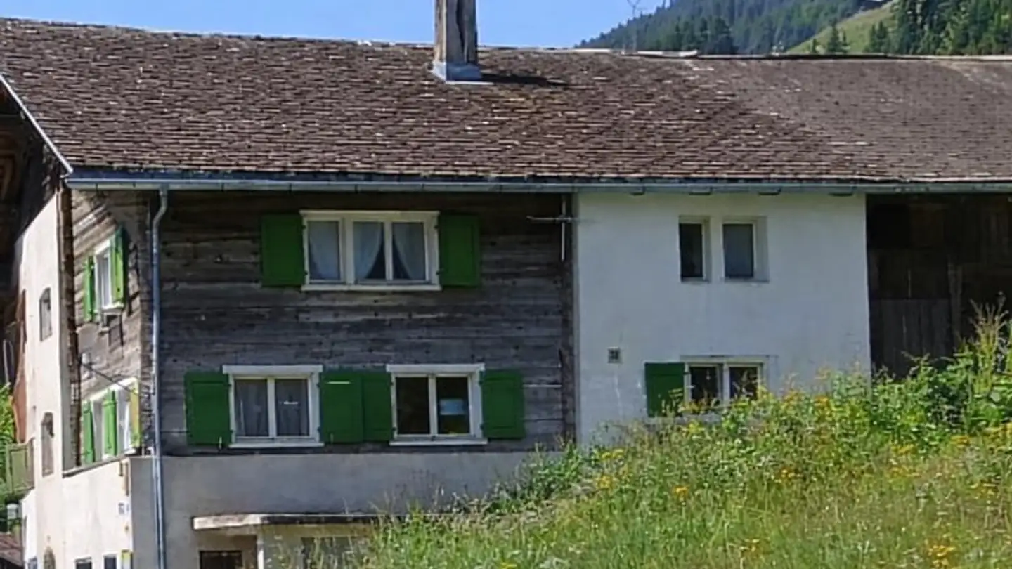 Casa bifamiliare in vendita - Talstrasse 11, 7107 Safien Platz