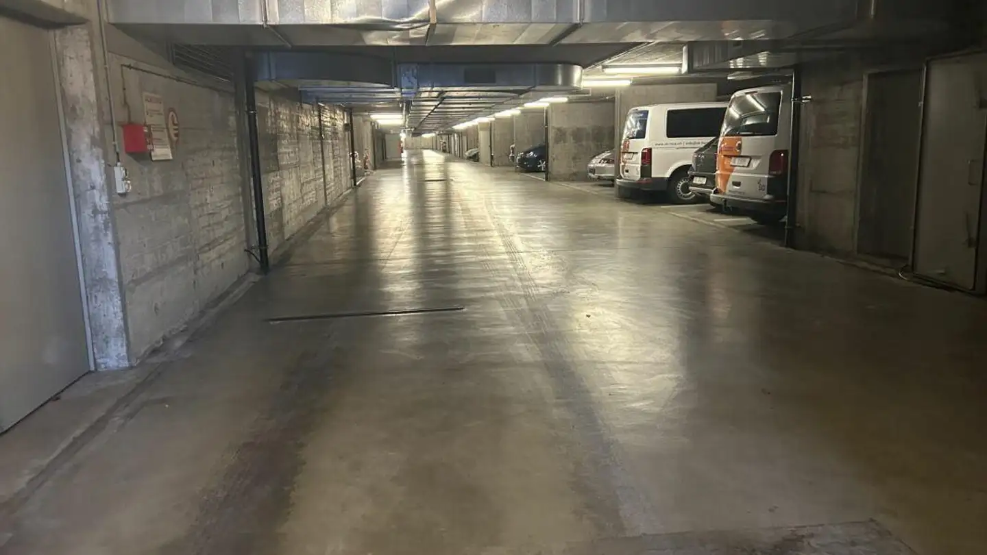 Place de parking souterraine à louer - Wassergrabenstrasse 19, 4102 Binningen - Photo 3