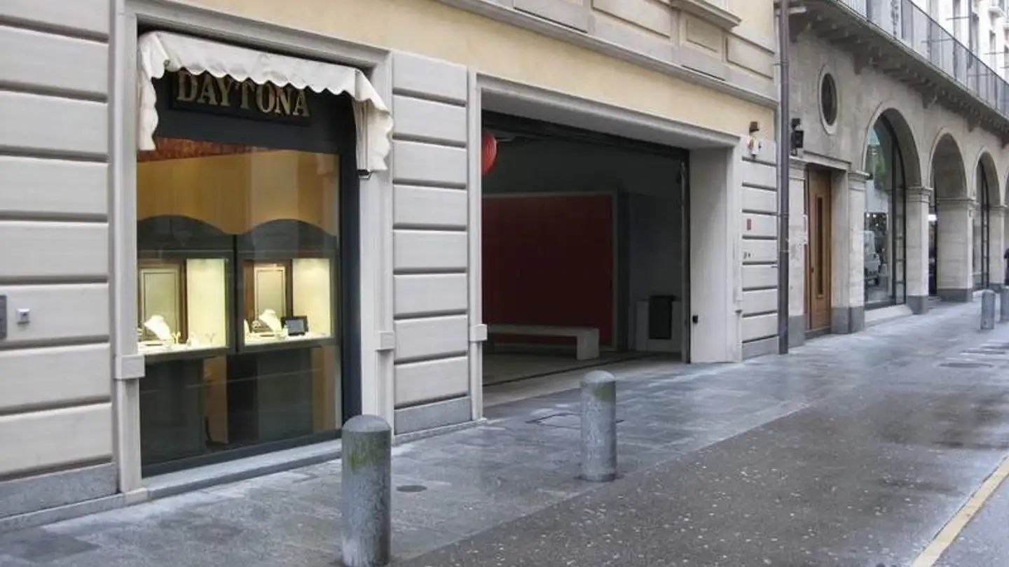 Parcheggio esterno in affitto - Via Gerolamo Vegezzi 6, 6900 Lugano - Photo 2