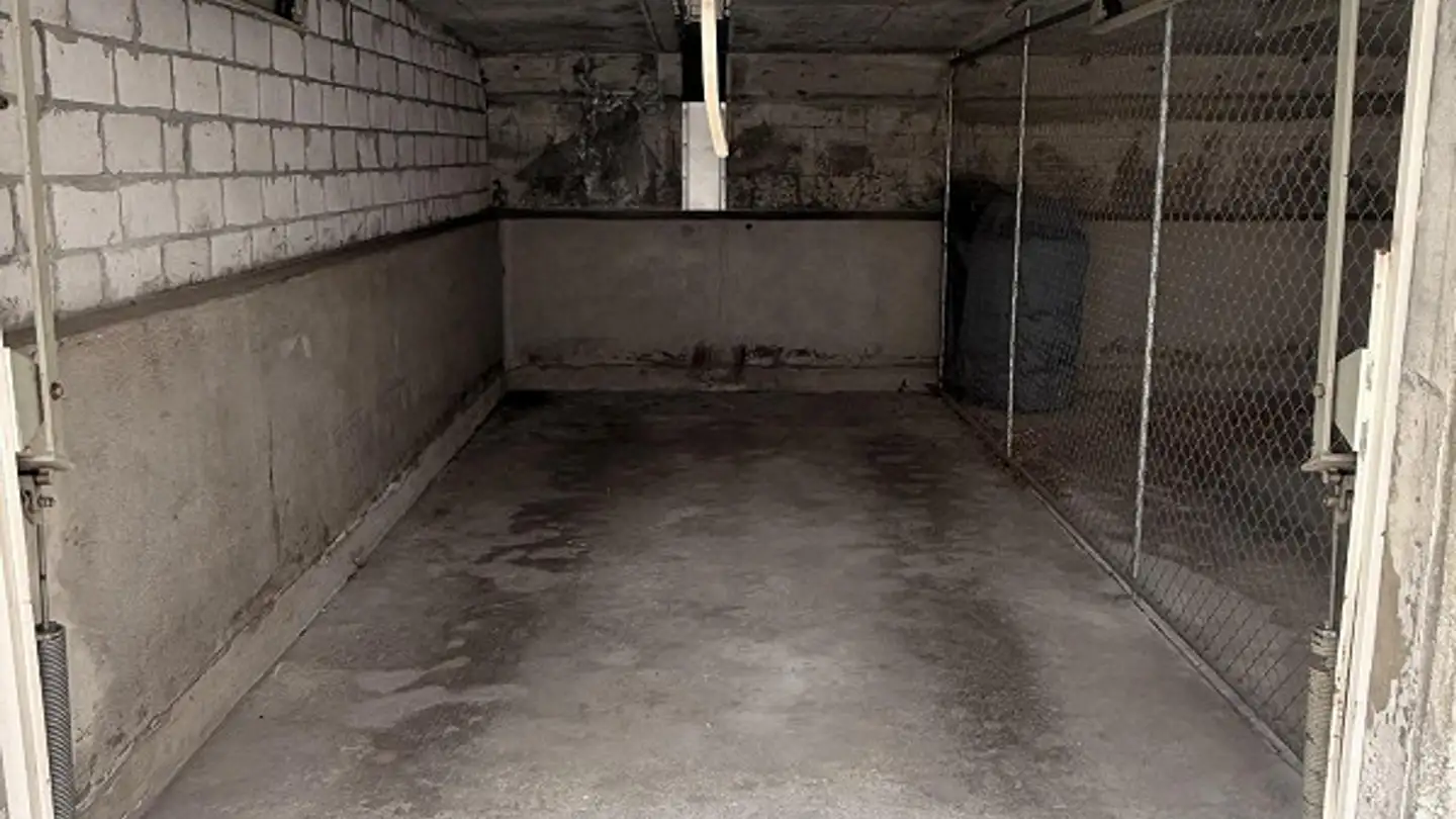 Garage individuel à louer - Calvenweg 8, 7000 Chur