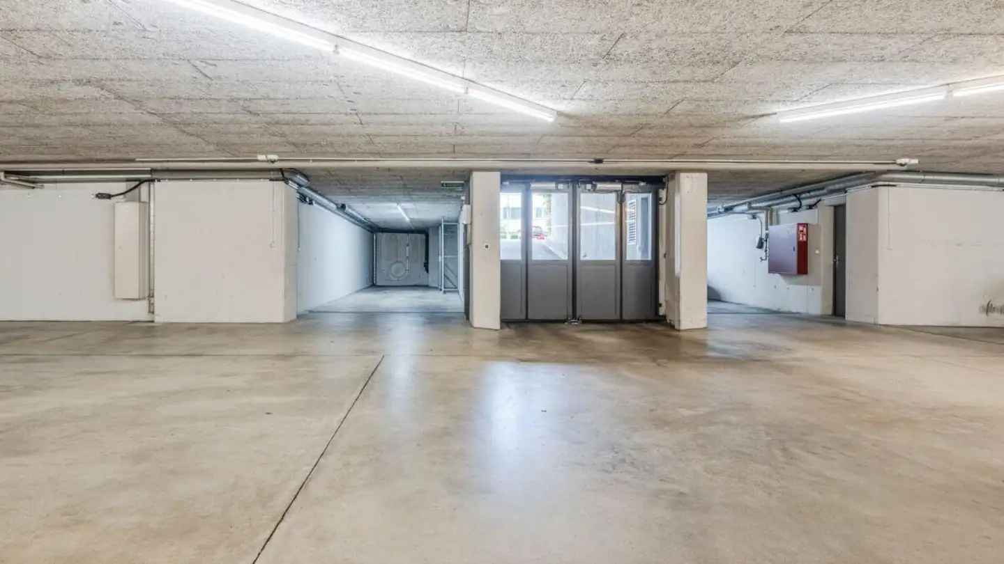 Underground parking space for rent - Guisanstrasse 1, 9010 St. Gallen - Photo 2