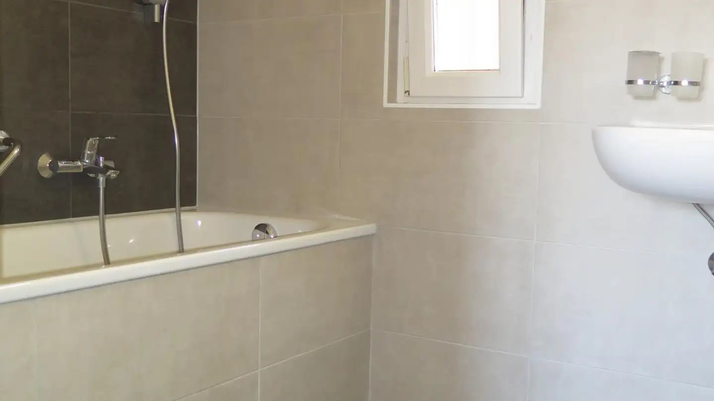 Wohnung mieten - Chemin Des Carrels 26, 2000 Neuchâtel - Foto 3