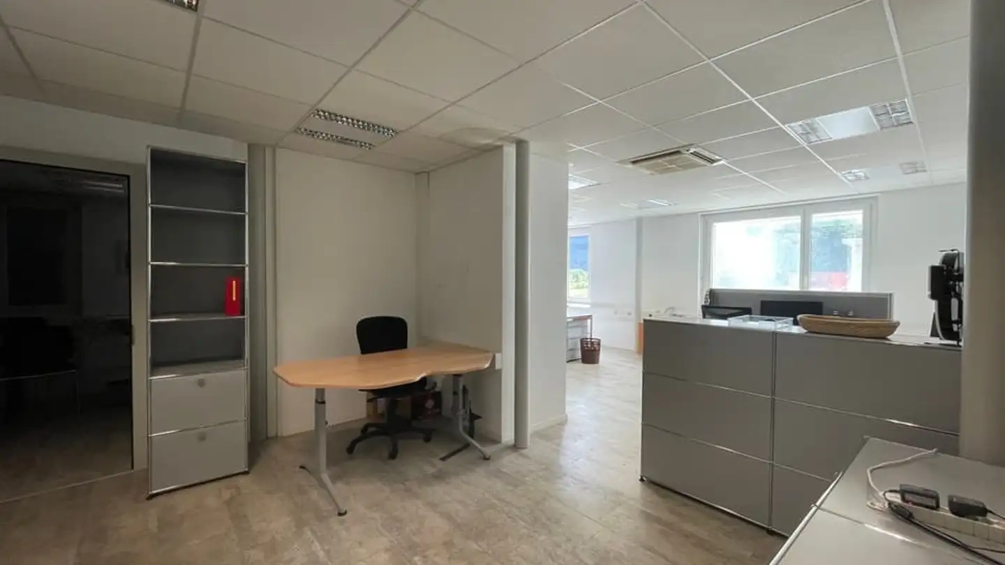 Commercial for rent - Route Du Léman 30, 1906 Charrat - Photo 2