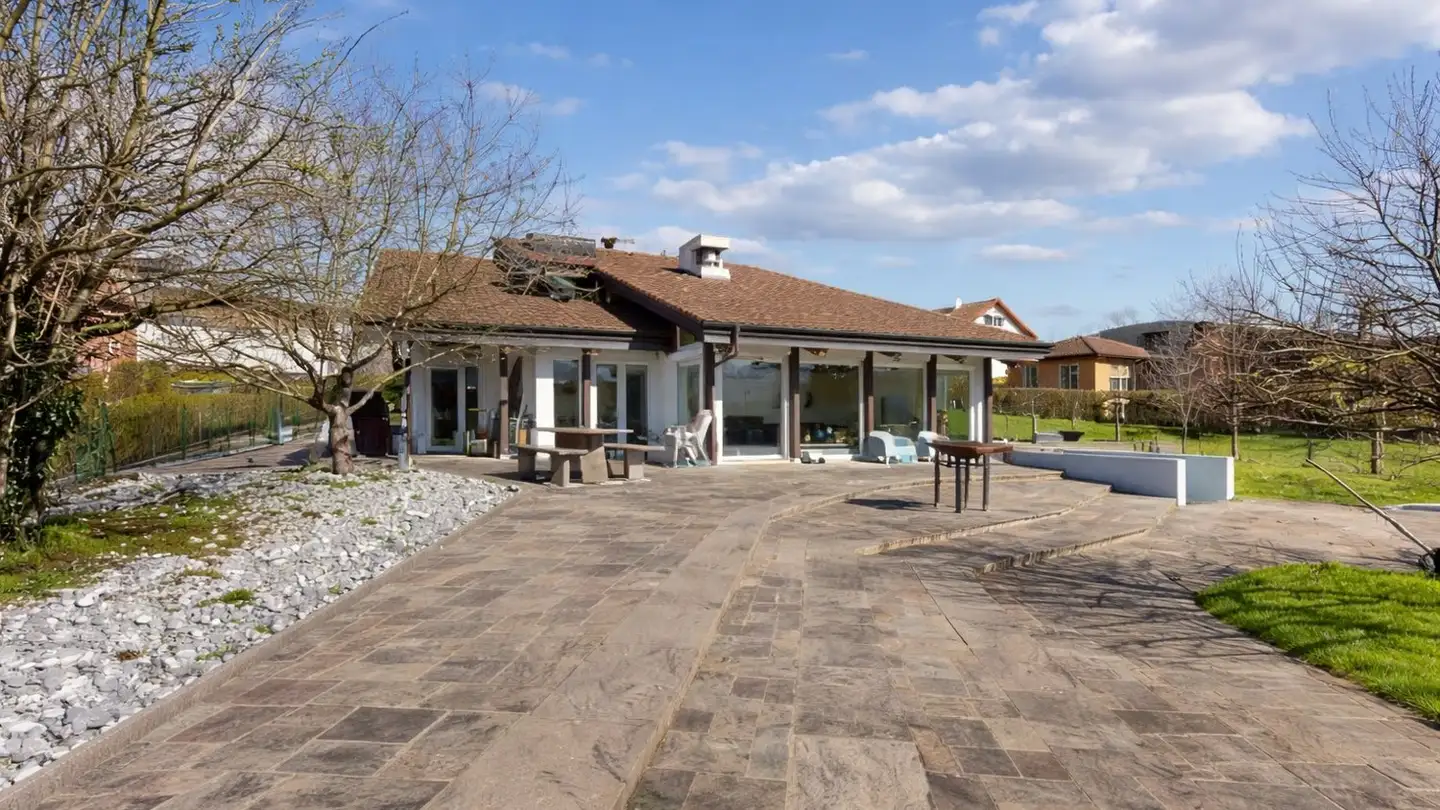 Single house for sale - Lochbruggstrasse 64, 4242 Laufen