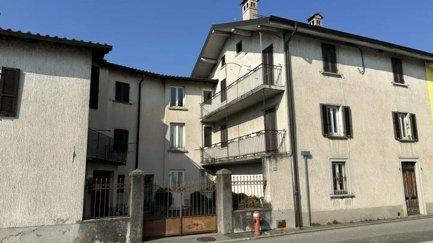 Immeuble résidentiel à vendre - 6855 Stabio - Photo 2