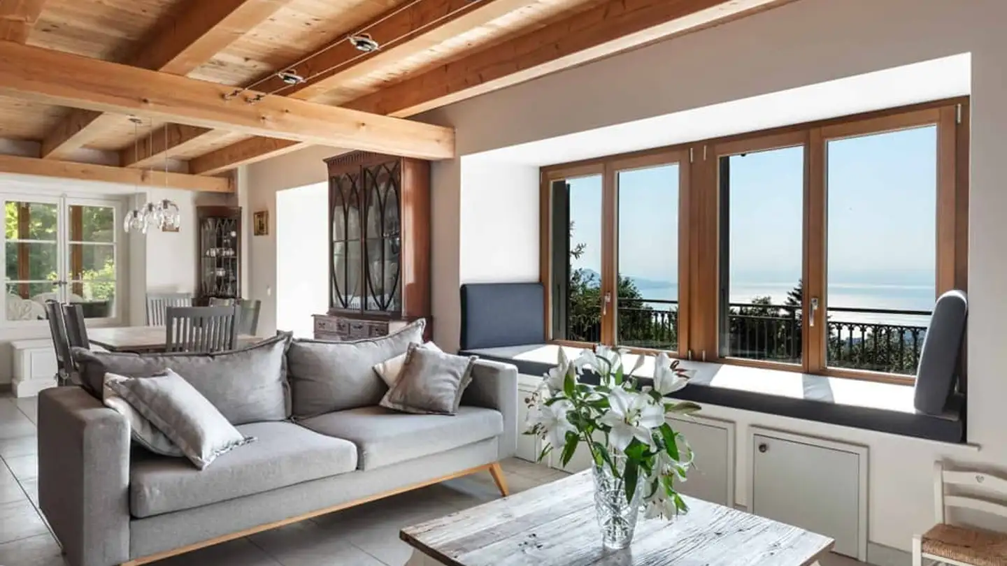 Single house for sale - 1832 Chamby