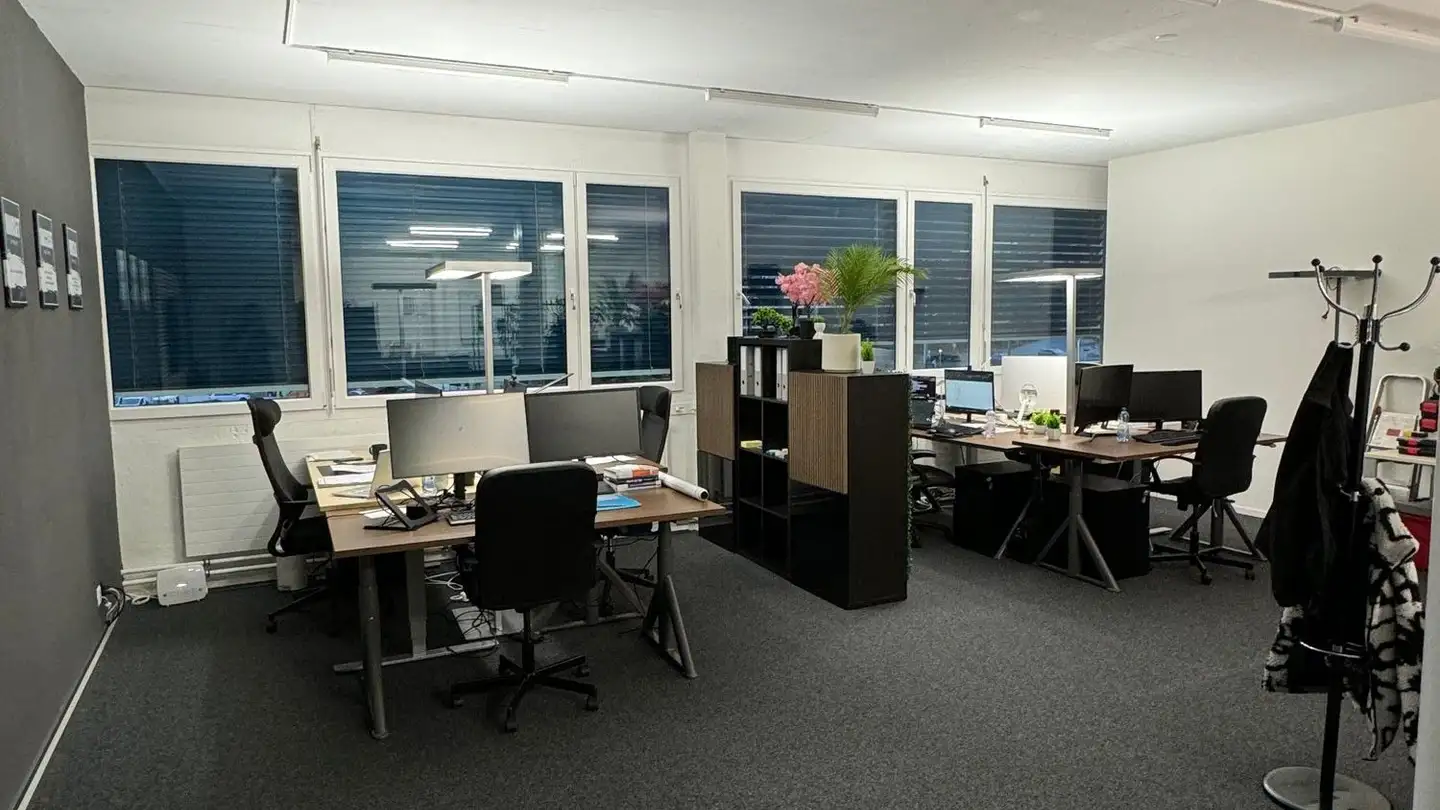 Office space for rent - Ebenaustrasse 22, 6048 Horw