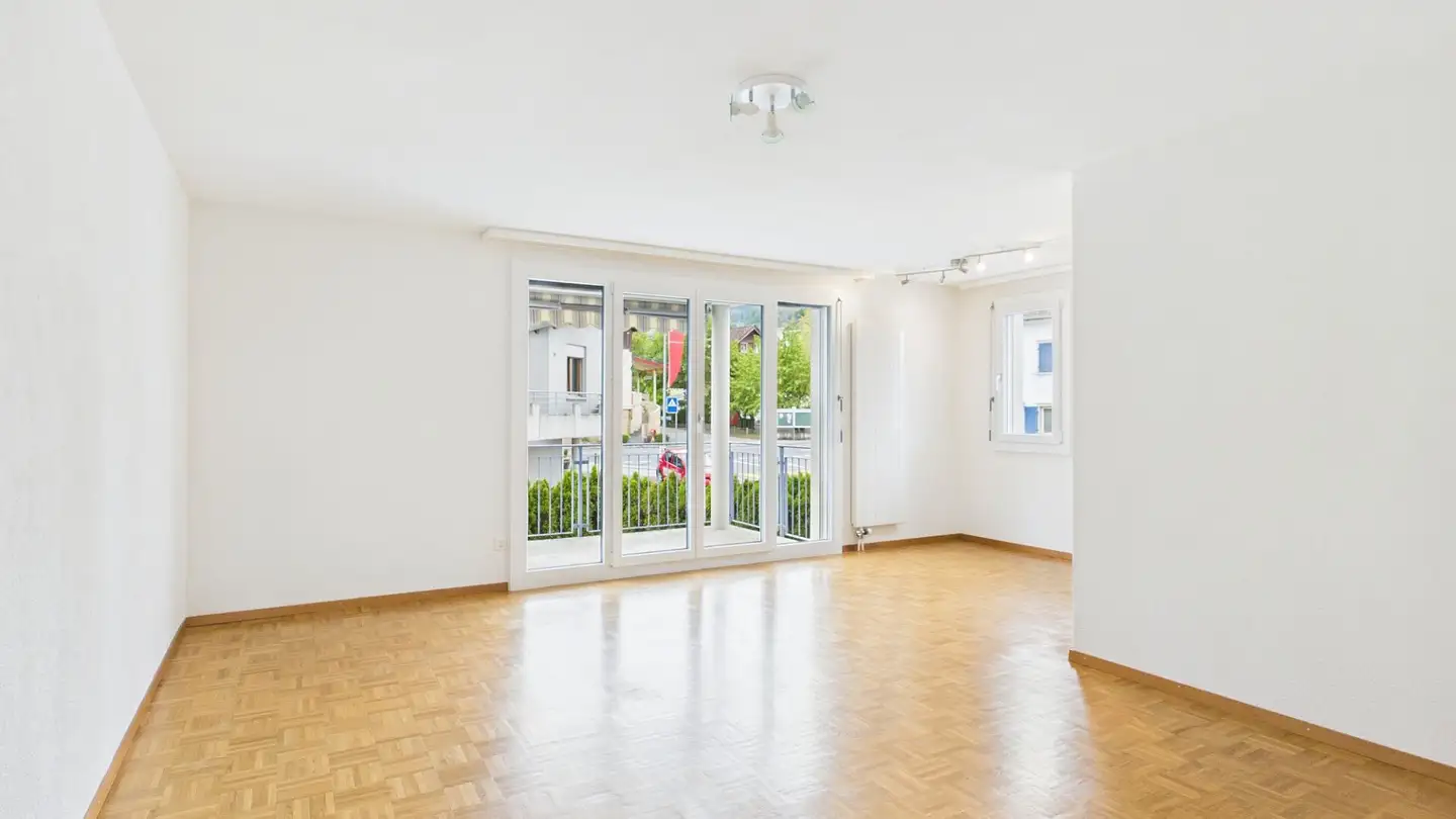 Wohnung mieten - Bahnhofstrasse, 8864 Reichenburg - Foto 2