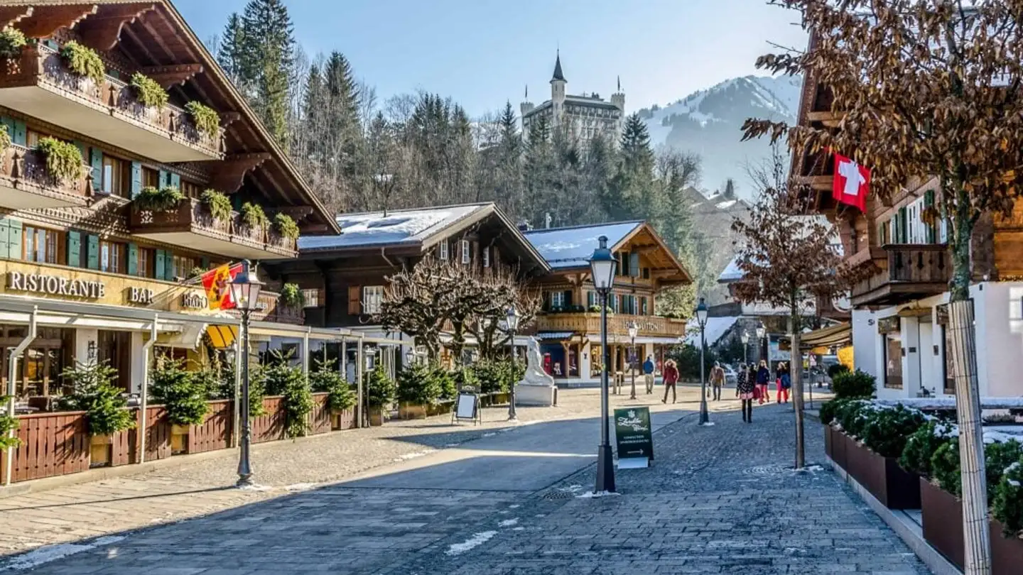 Magasin à louer - Promenade, 3780 Gstaad