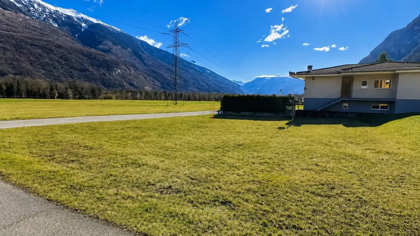 Semi-detached house for sale - Via Cantonale, 6526 Prosito