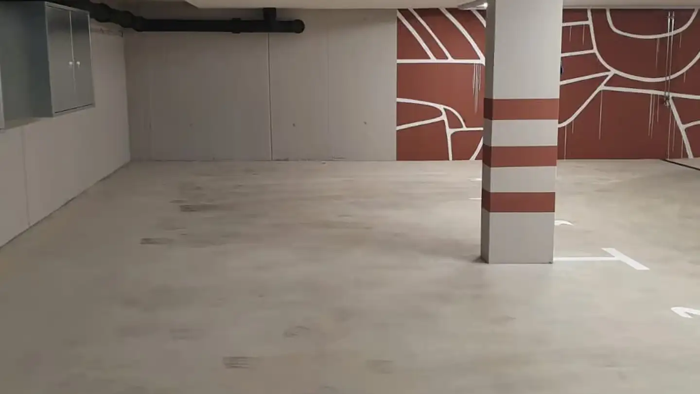 Tiefgaragenstellplatz mieten - Heimiliweg 9, 6370 Oberdorf NW