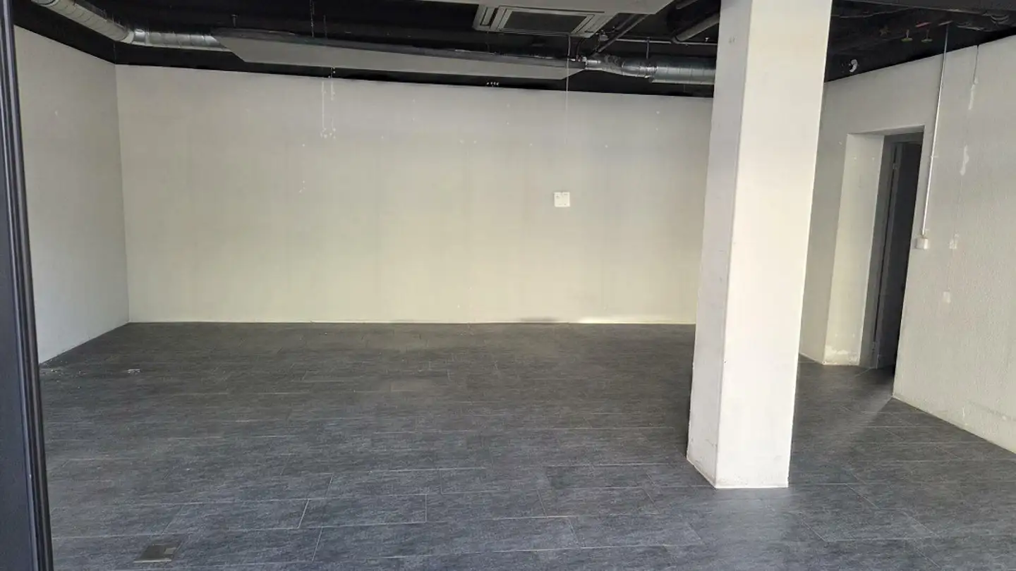 Hairdresser for rent - Bahnhofstrasse 17, 8956 Killwangen - Photo 2