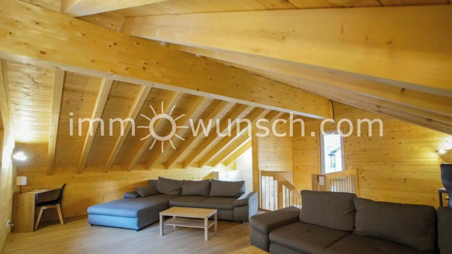 Chalet for sale - 6545 Selma