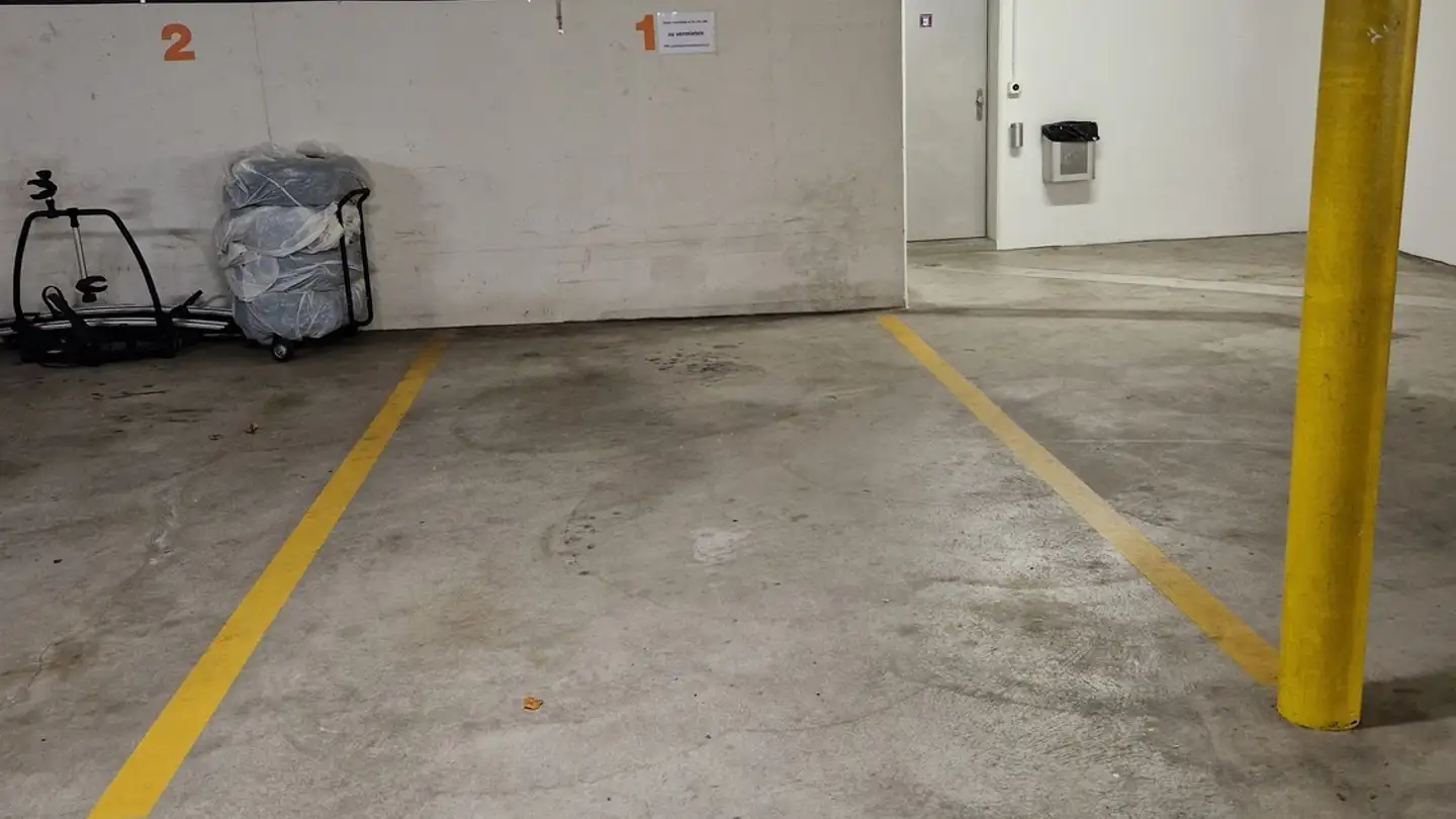 Single garage for rent - Fuchsgasse 25, 8610 Uster