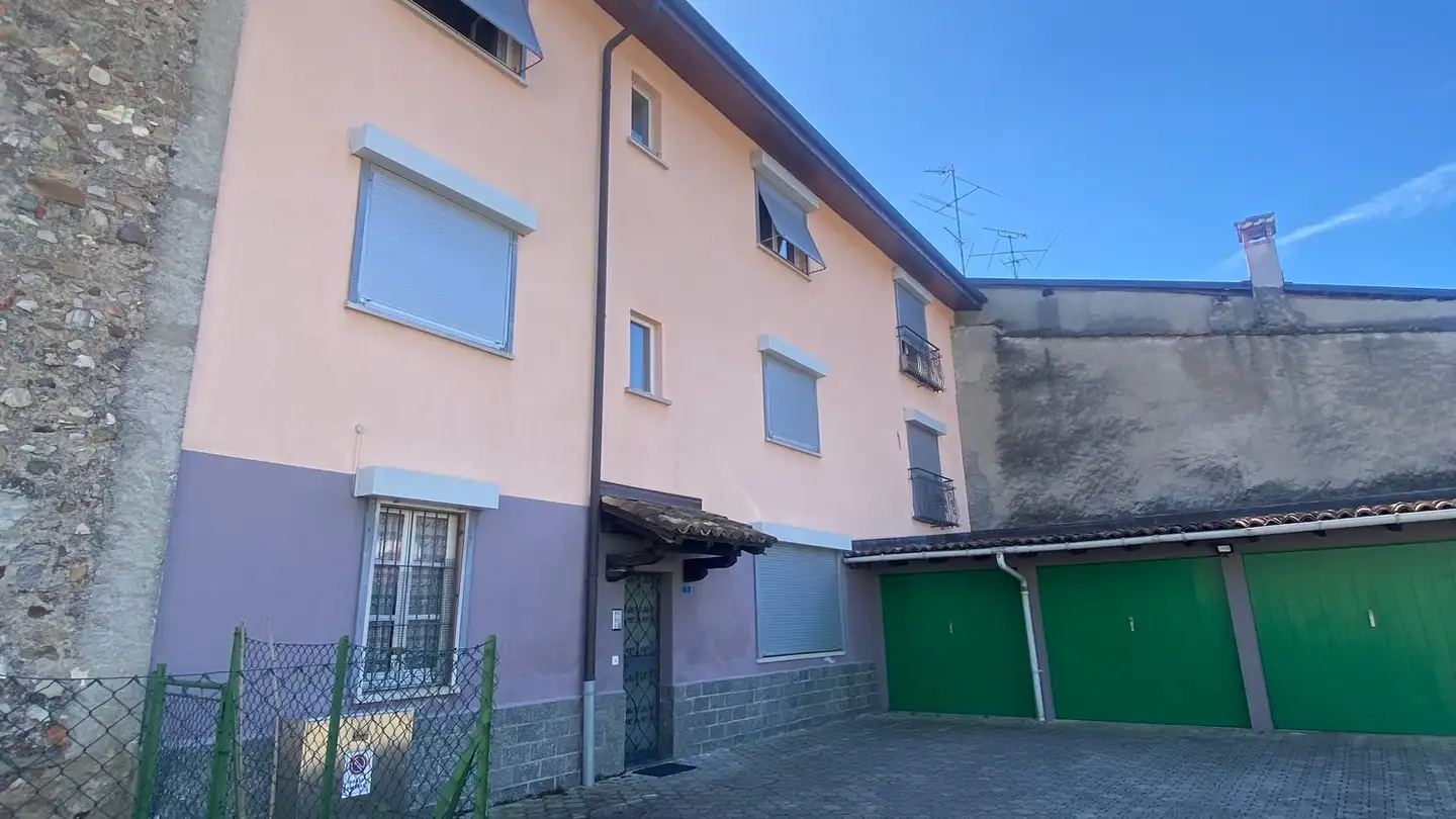 Apartment for rent - Via Ugo Cleis 1, 6853 Ligornetto