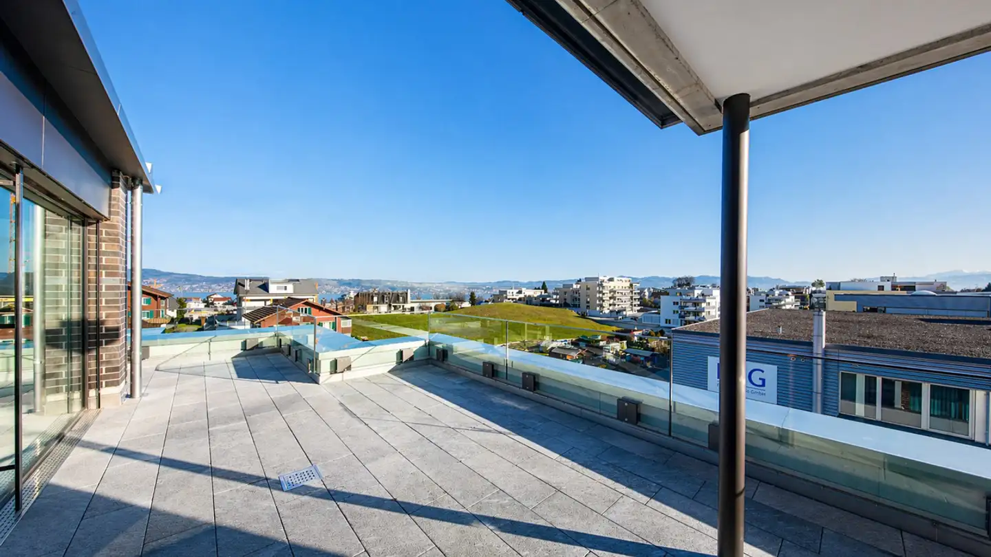 Penthouse for rent - Korporationsweg 15, 8832 Wilen b. Wollerau - Photo 2