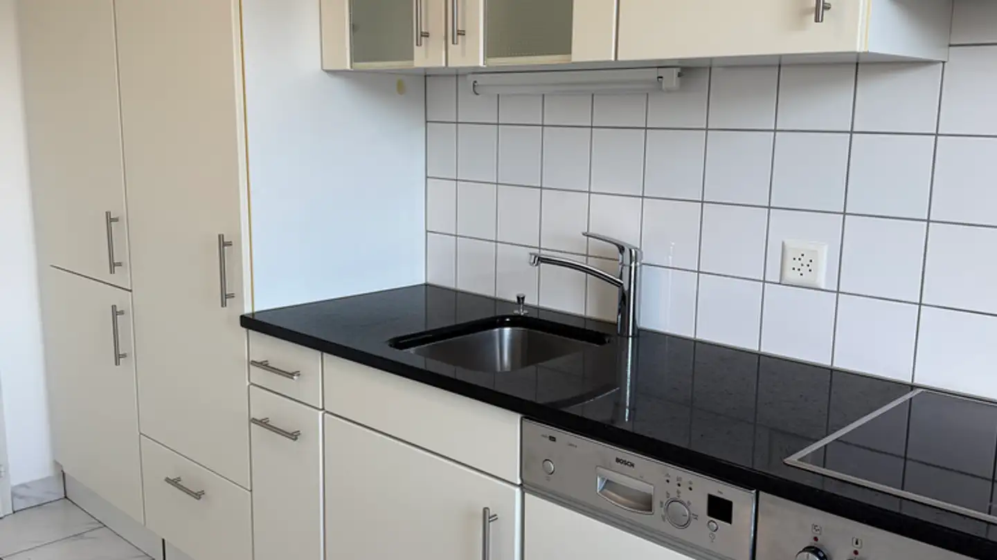 Appartement à louer - Rue De La Perrière 3, 2000 Neuchâtel - Photo 4
