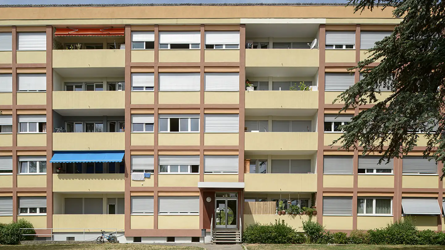 Covered parking space for rent - Promenade Des Oiseaux 6, 1226 Thônex - Photo 2