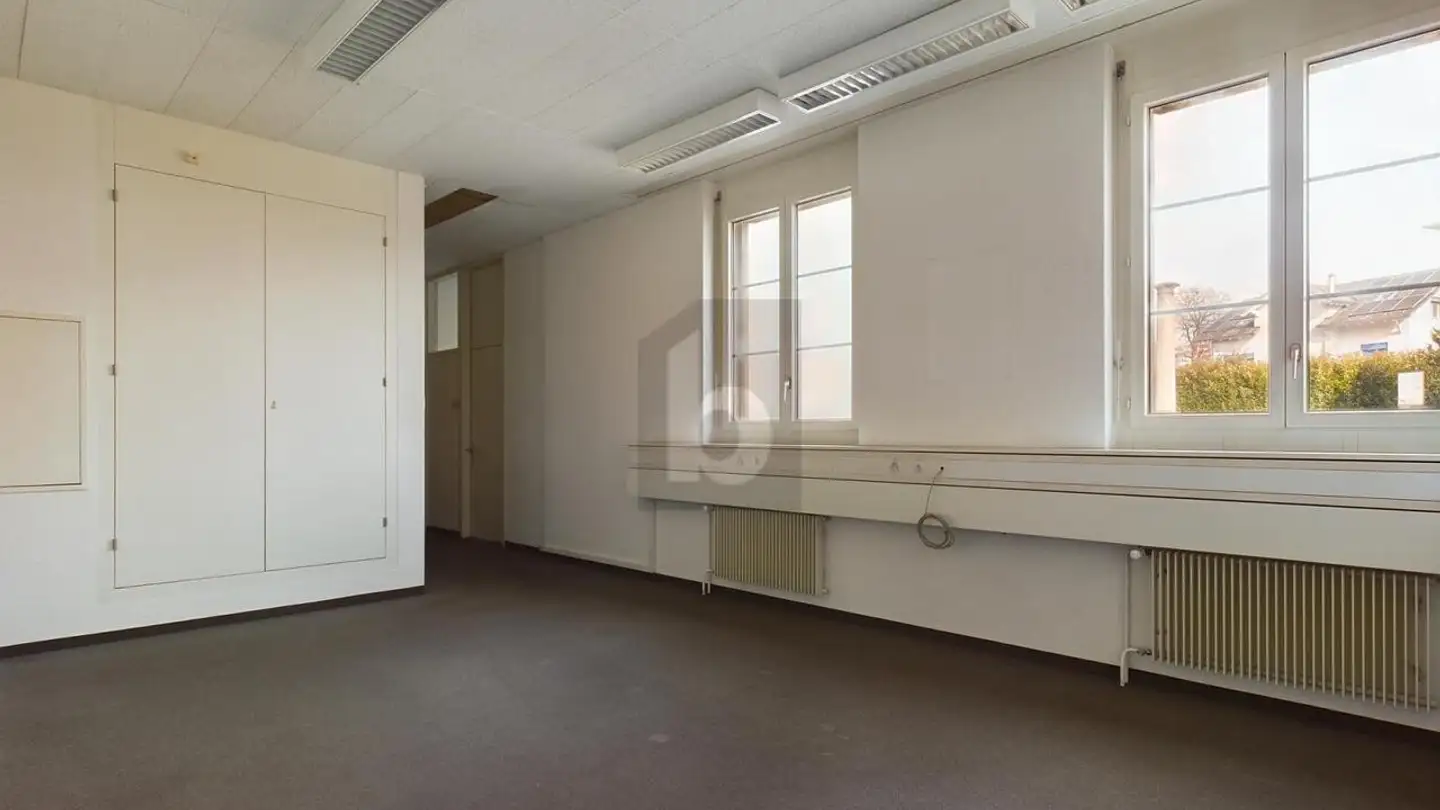 Office space for rent - 8645 Jona - Photo 3