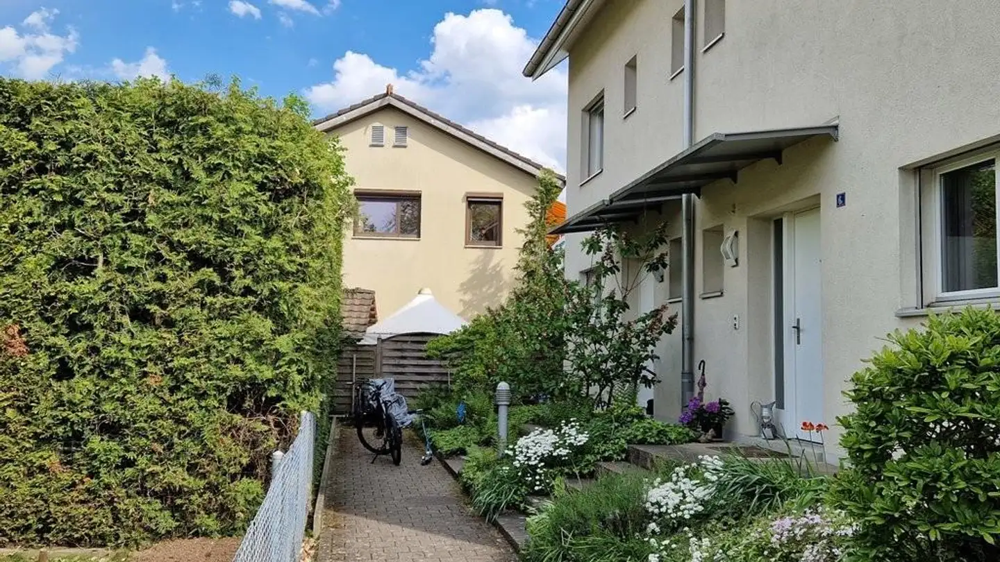 Single house for rent - Lerchenstrasse 6d, 4132 Muttenz