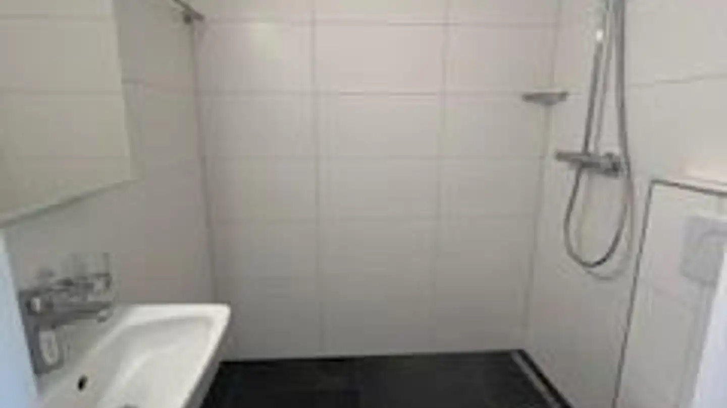 Appartement à louer - Rue Ernst-Schüler / Ernst-Schüler-Strasse 32, 2502 Biel/Bienne - Photo 2