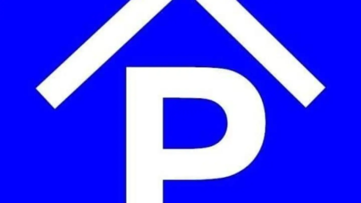 Place de parking souterraine à louer - Bahnhofstrasse 10, 4852 Rothrist