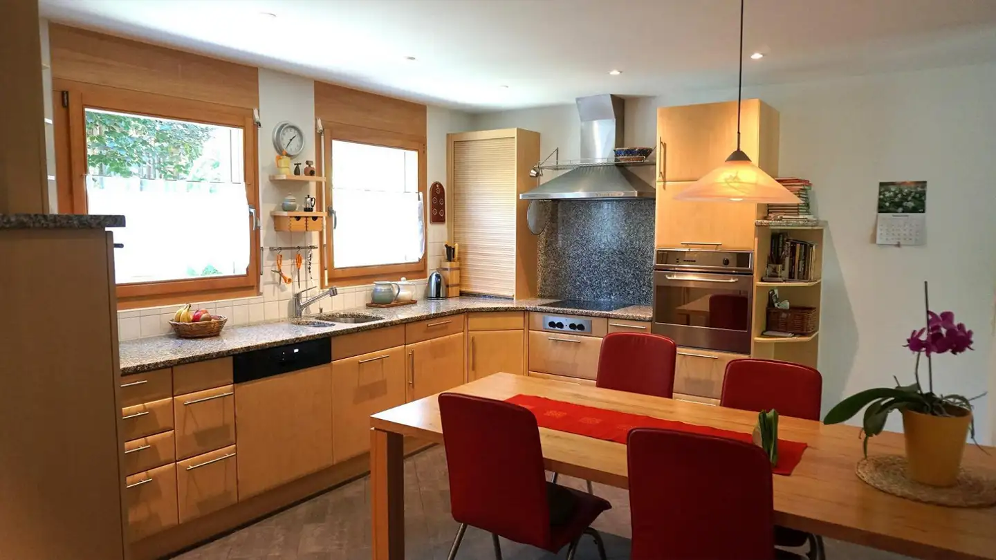Stepped house for sale - Gassa Sableun 32, 7402 Bonaduz - Photo 2