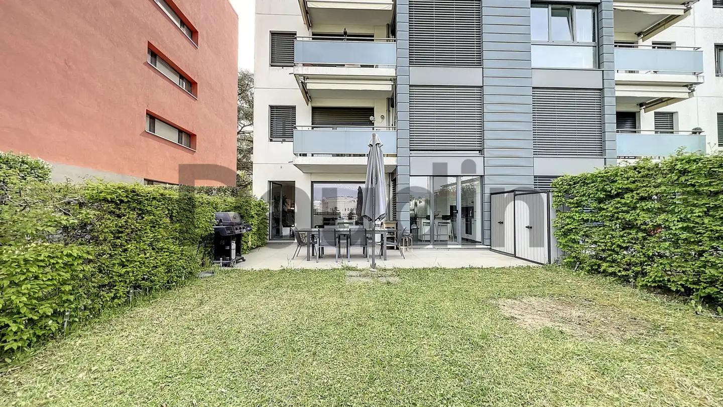 Appartamento in vendita - 1219 Châtelaine