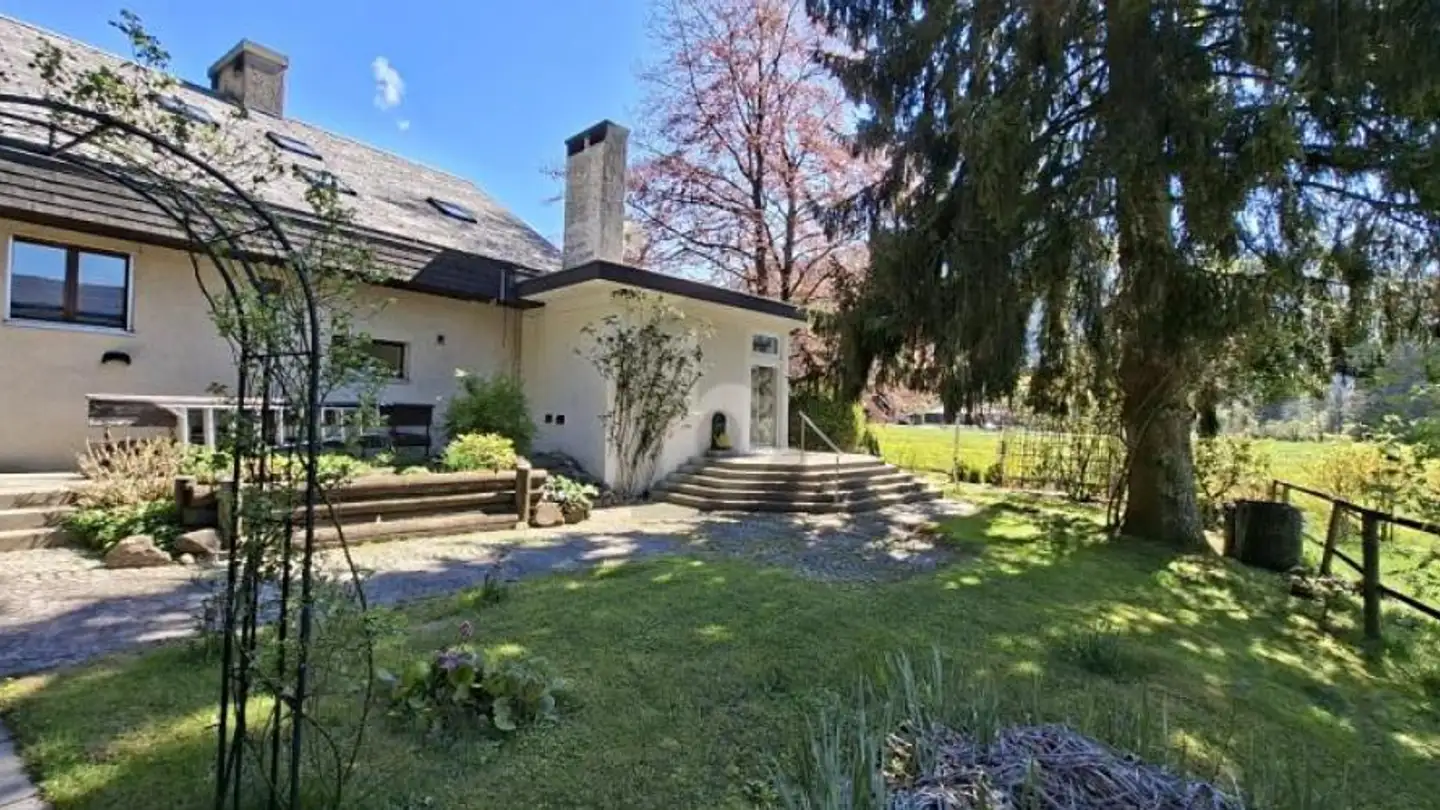 Semi-detached house for sale - 6013 Eigenthal