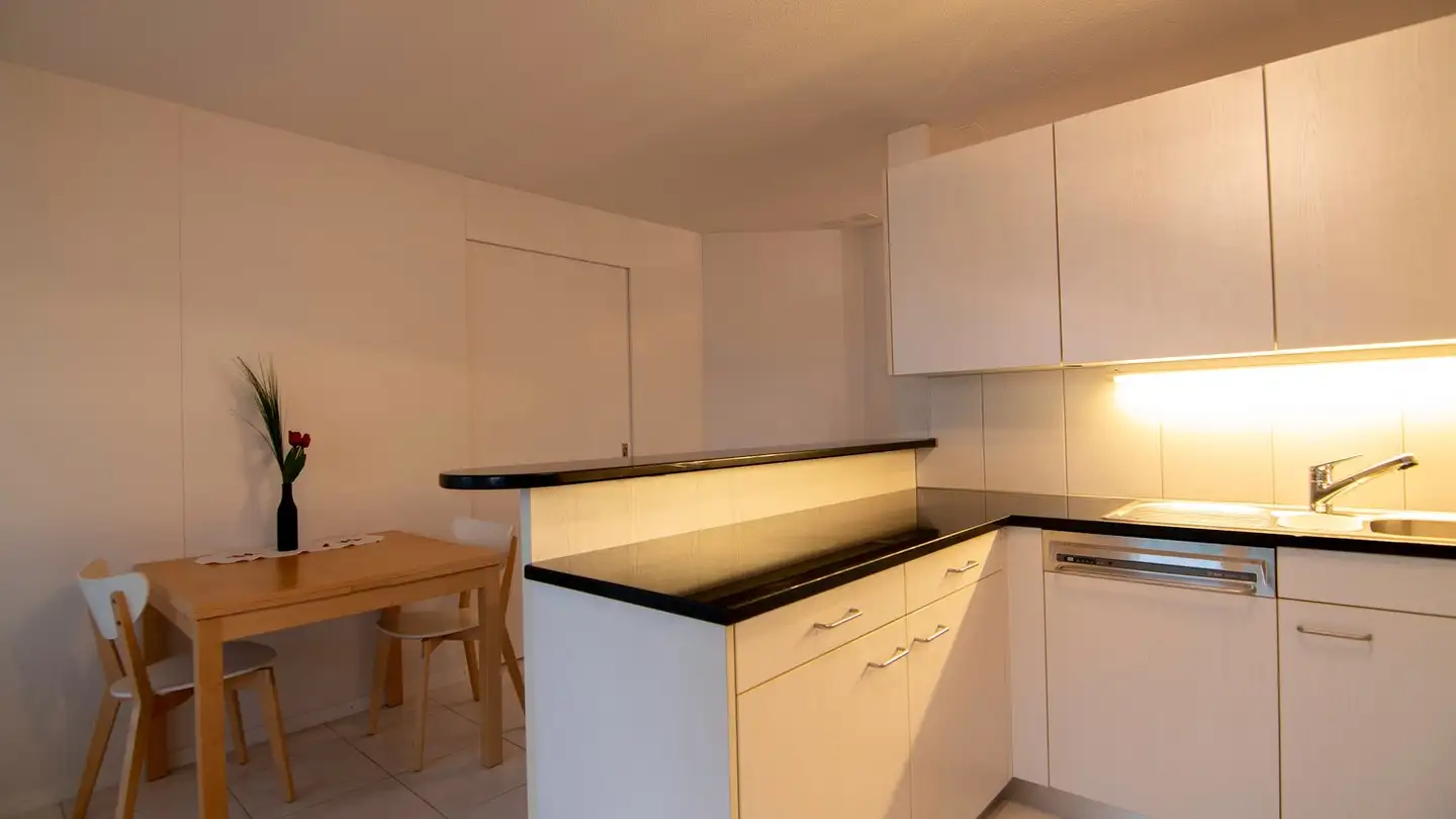 Apartment for rent - Rosengartenstrasse, 8107 Buchs ZH - Photo 3