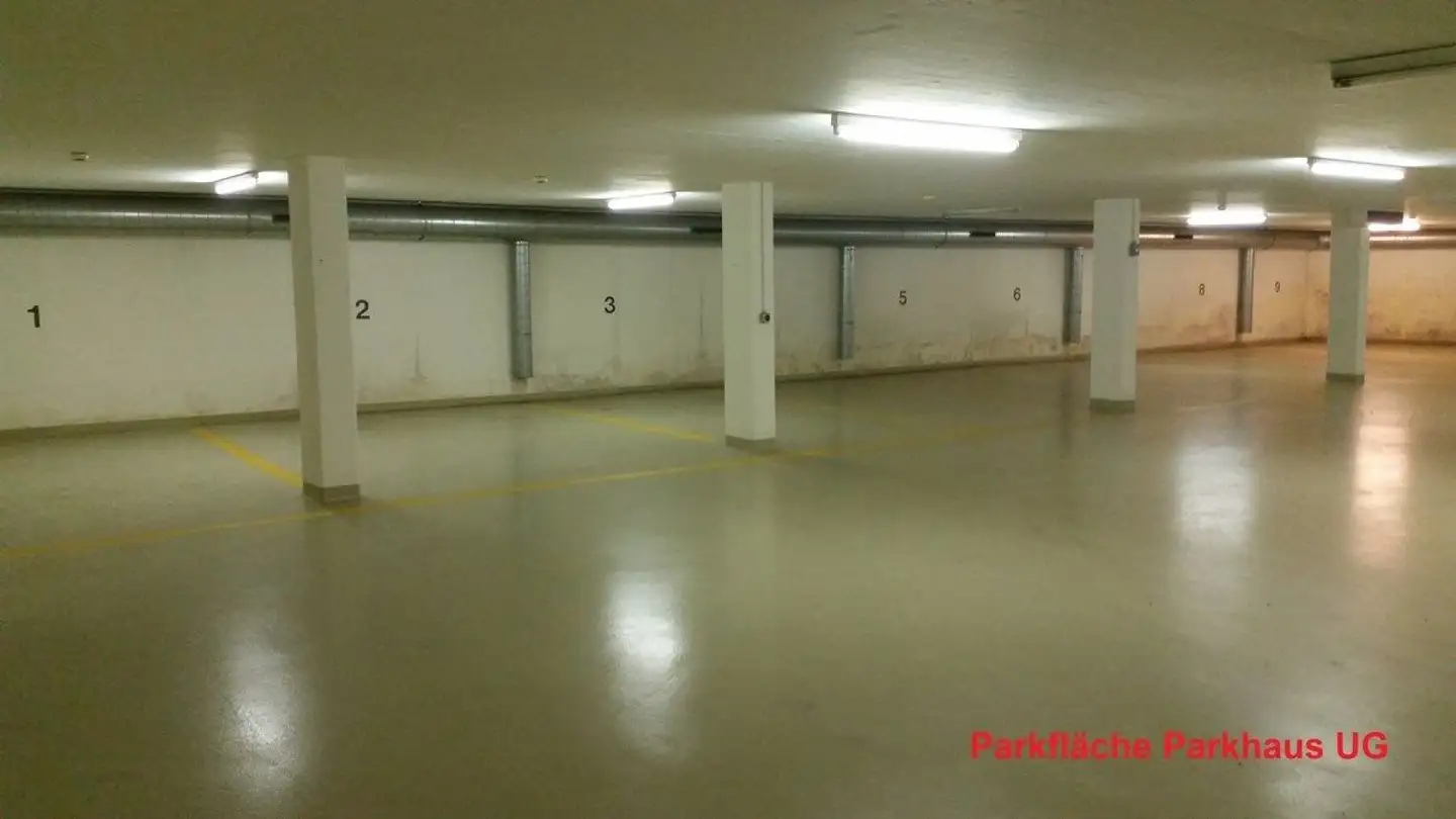 Place de parking extérieure à louer - Rheinweg, 8200 Schaffhausen - Photo 2