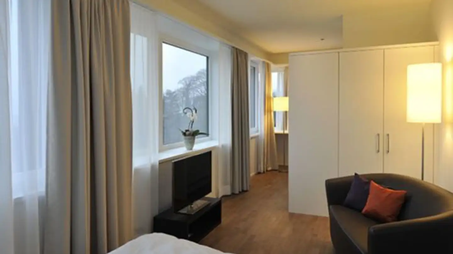 Furnished apartment for rent - Hofwiesenstrasse 135, 8057 Zürich