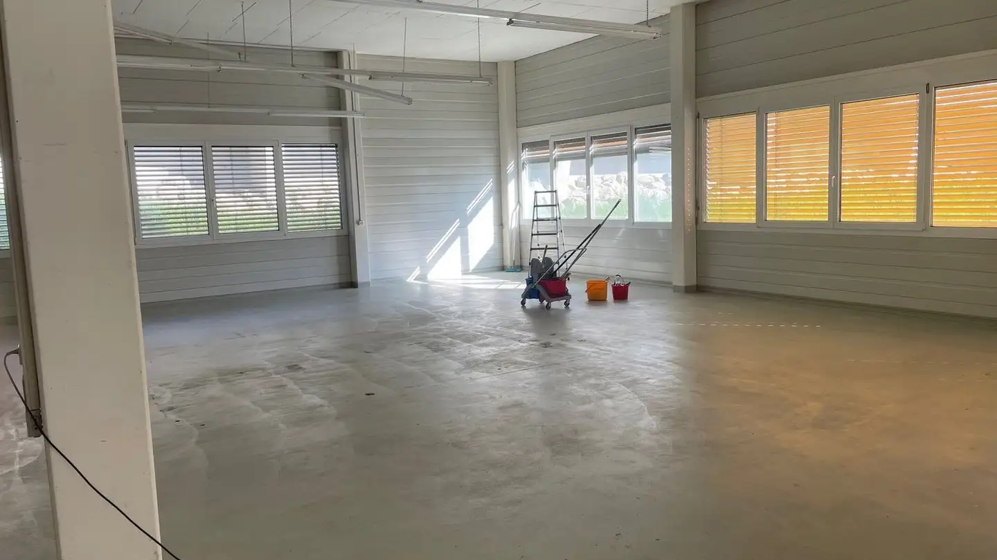 Commercial for rent - 8732 Neuhaus SG - Photo 2