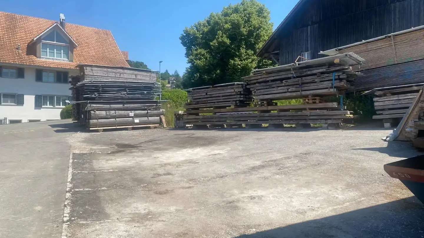 Parcheggio esterno in affitto - Aumülistrasse 4, 8906 Bonstetten