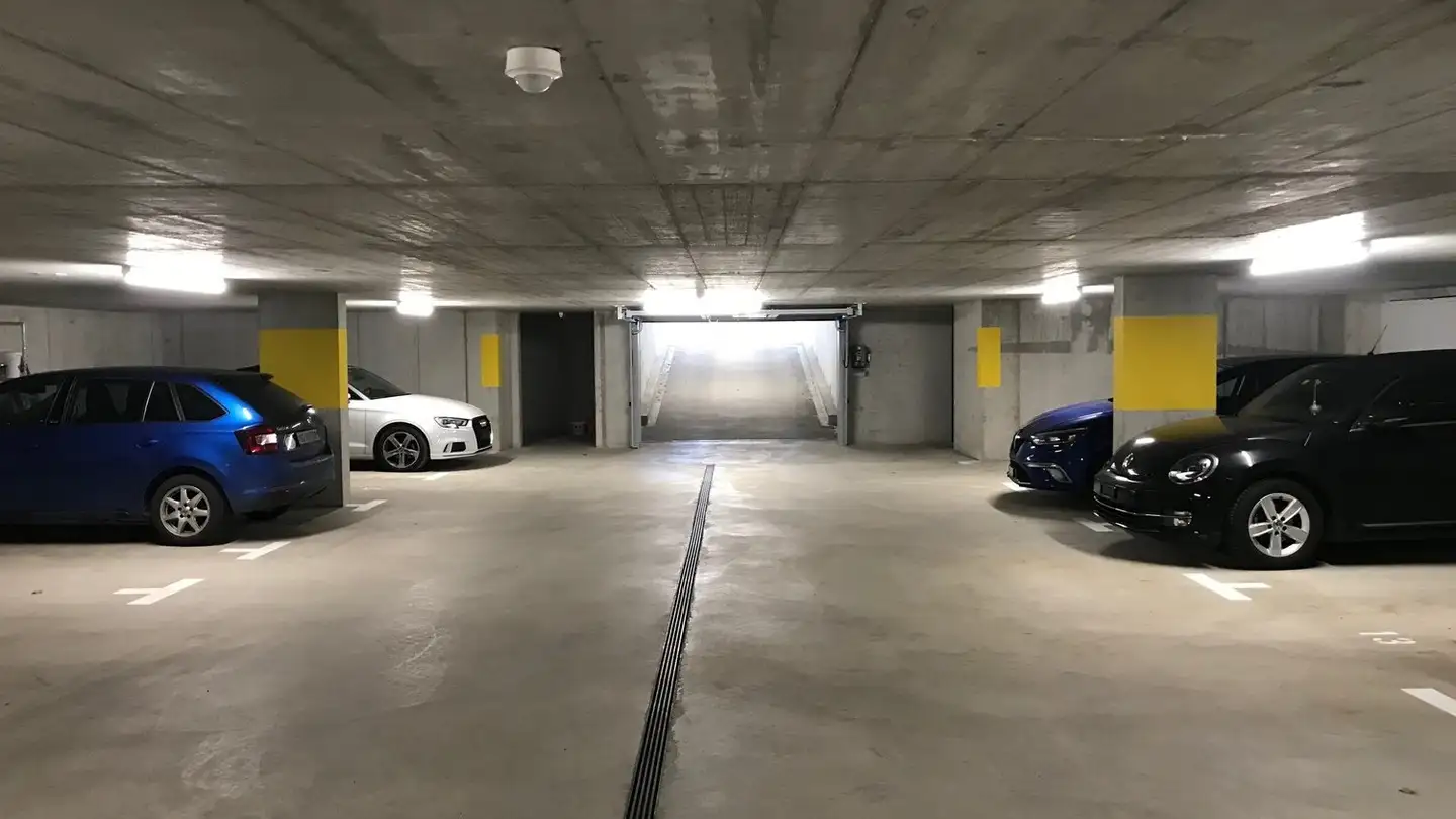 Place de parking souterraine à louer - Kriegstettenstrasse 22, 4553 Subingen - Photo 3