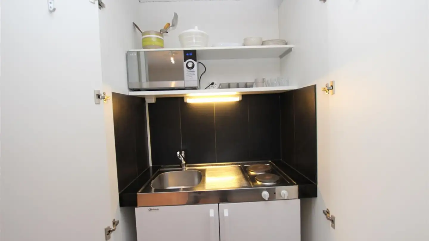 Furnished apartment for rent - Rue De Montbrillant 21, 1201 Genève - Photo 3