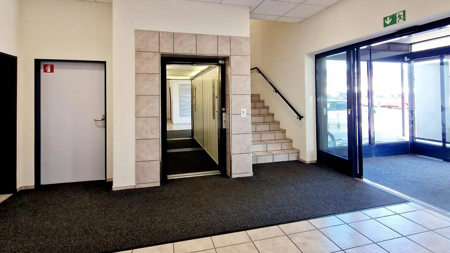 Bürofläche mieten - Untere Bahnhofstrasse 25, 8340 Hinwil - Foto 3