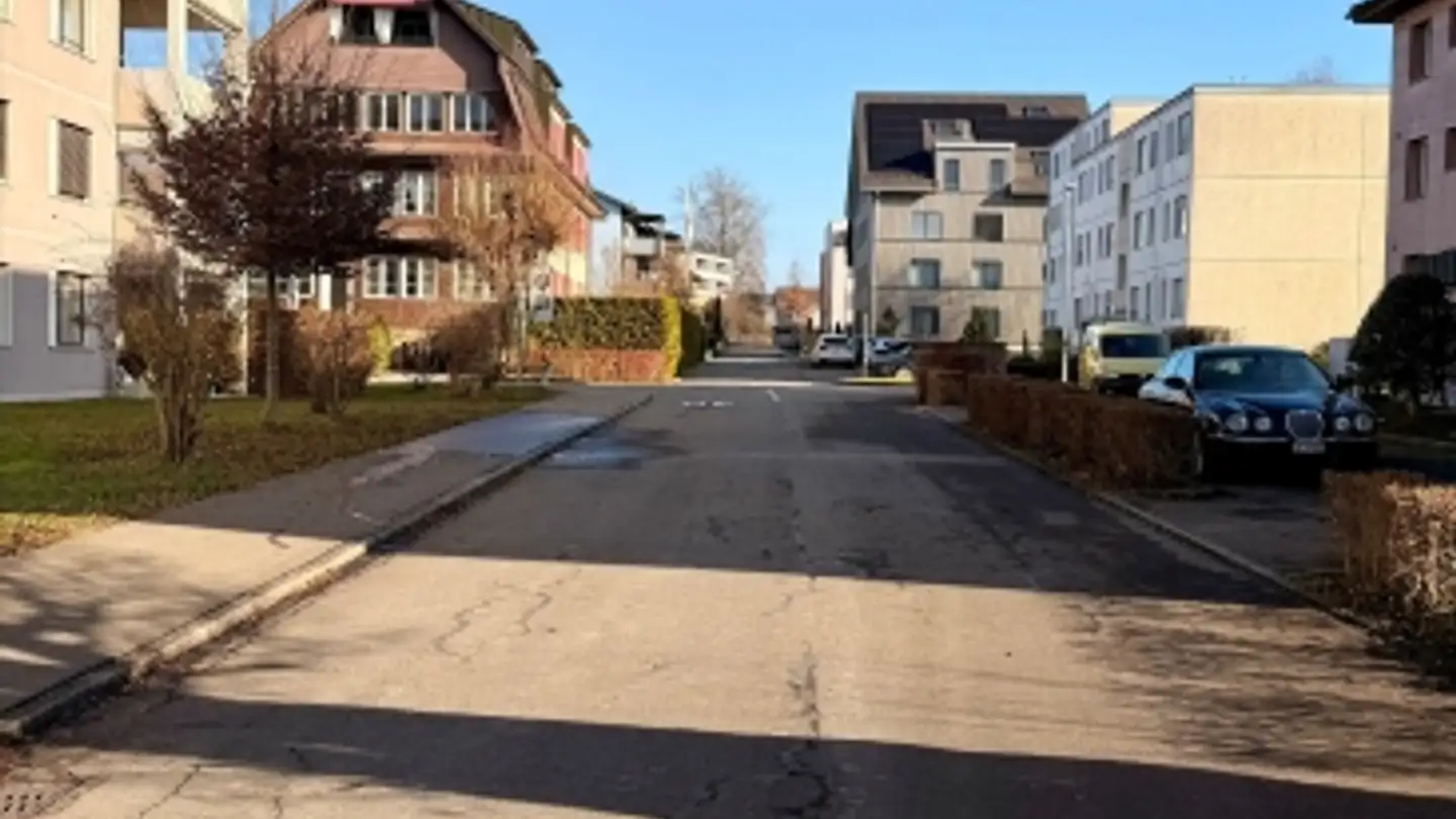 Tiefgaragenstellplatz mieten - Enikerweg, 6330 Cham - Foto 2