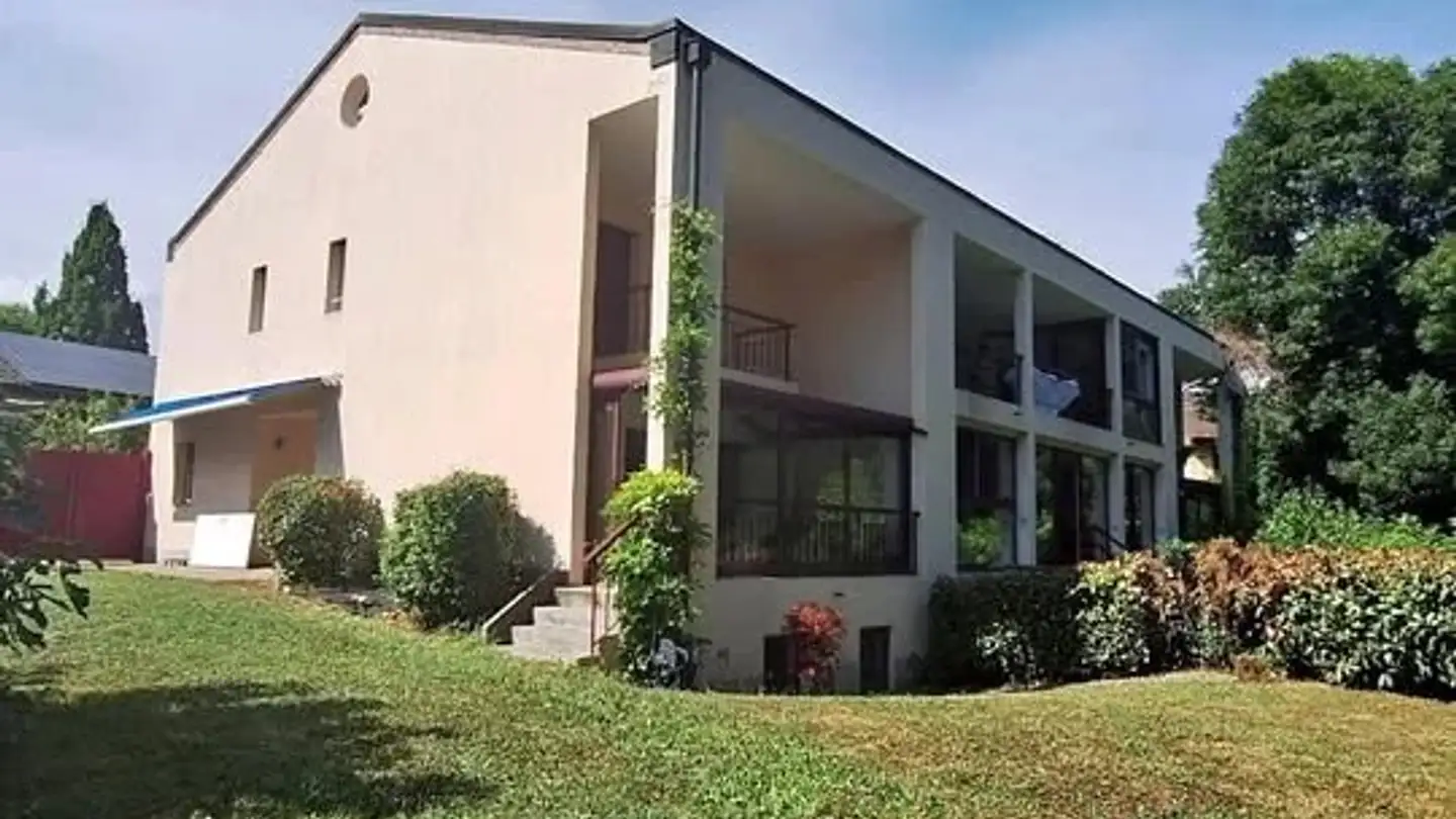 Villa à louer - 1293 Bellevue