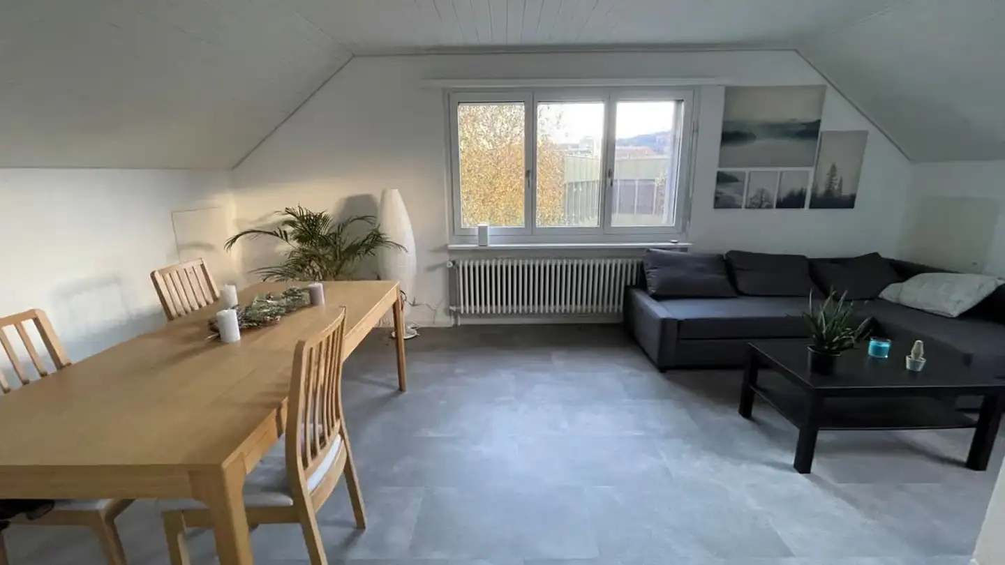 Attique à louer - Querstrasse 1, 2560 Nidau