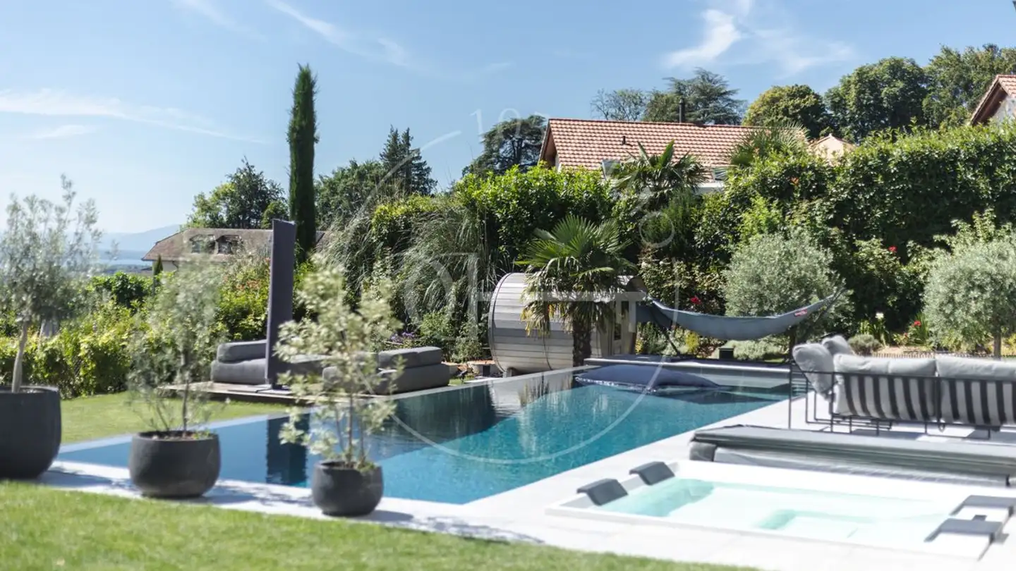 Single house for sale - 1182 Gilly