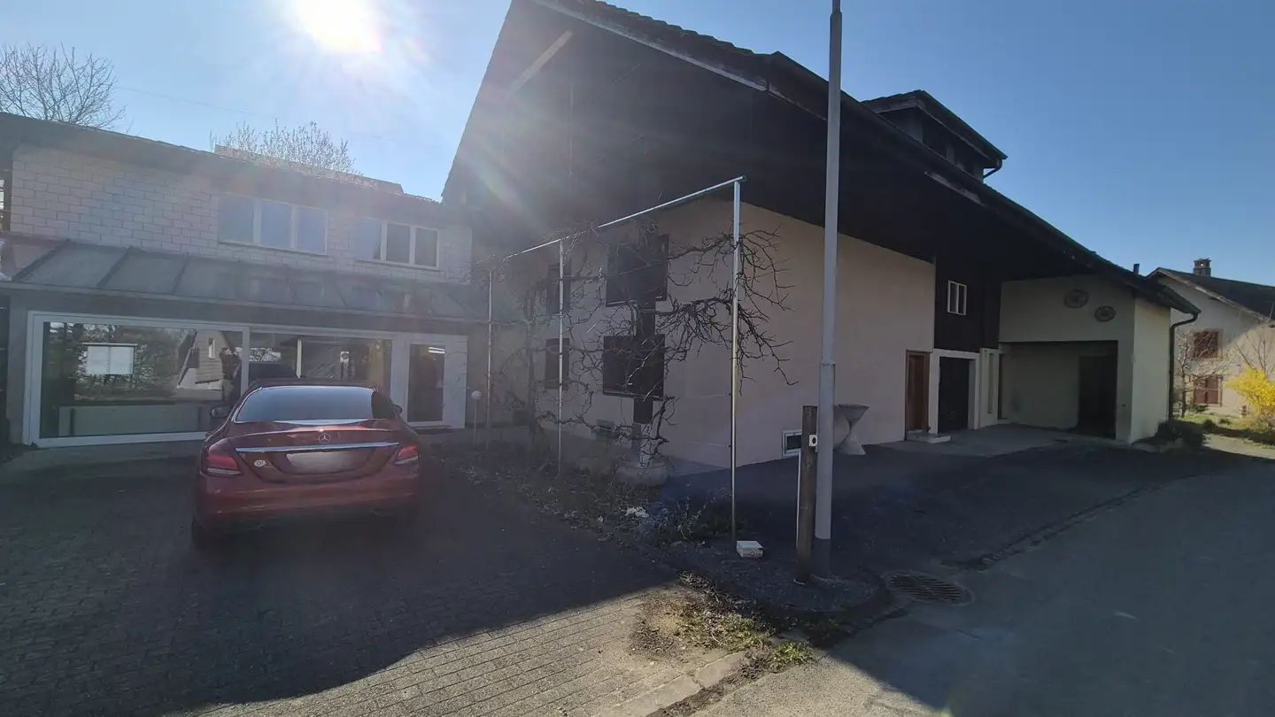 Edificio ad uso misto in vendita - Allmendstrasse 14, 4703 Kestenholz
