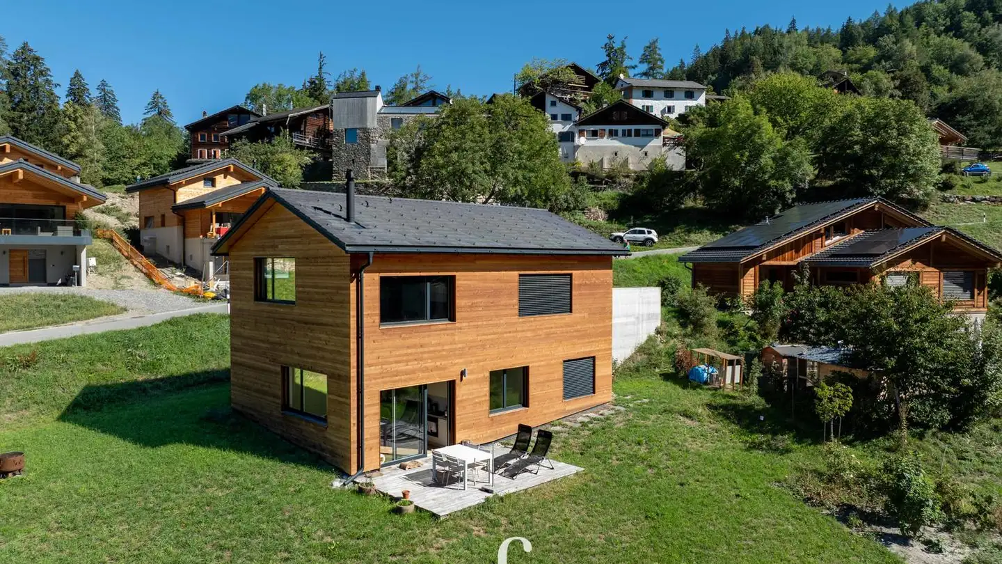 Single house for sale - 1927 Chemin