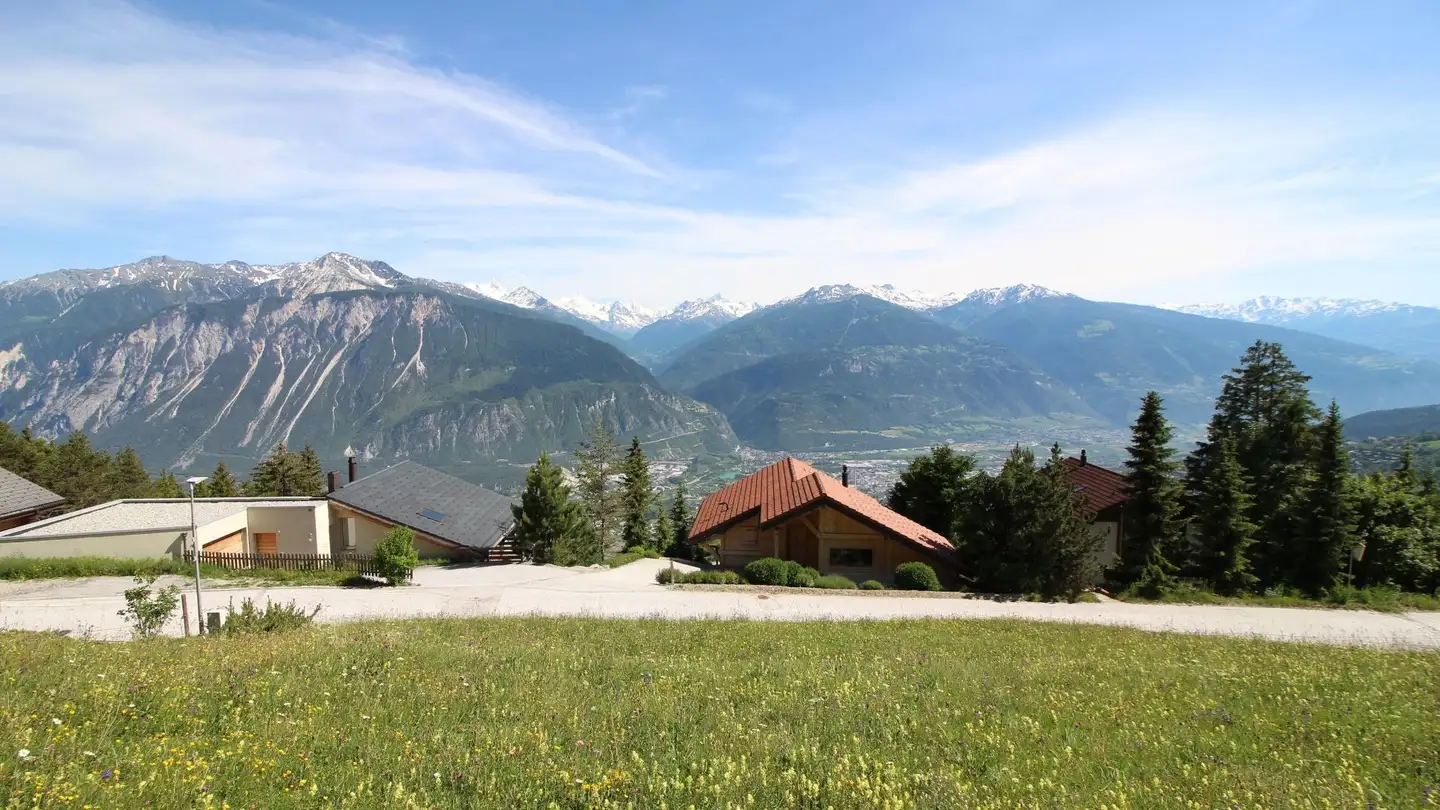 Constructible plot for sale - 3963 Crans-Montana