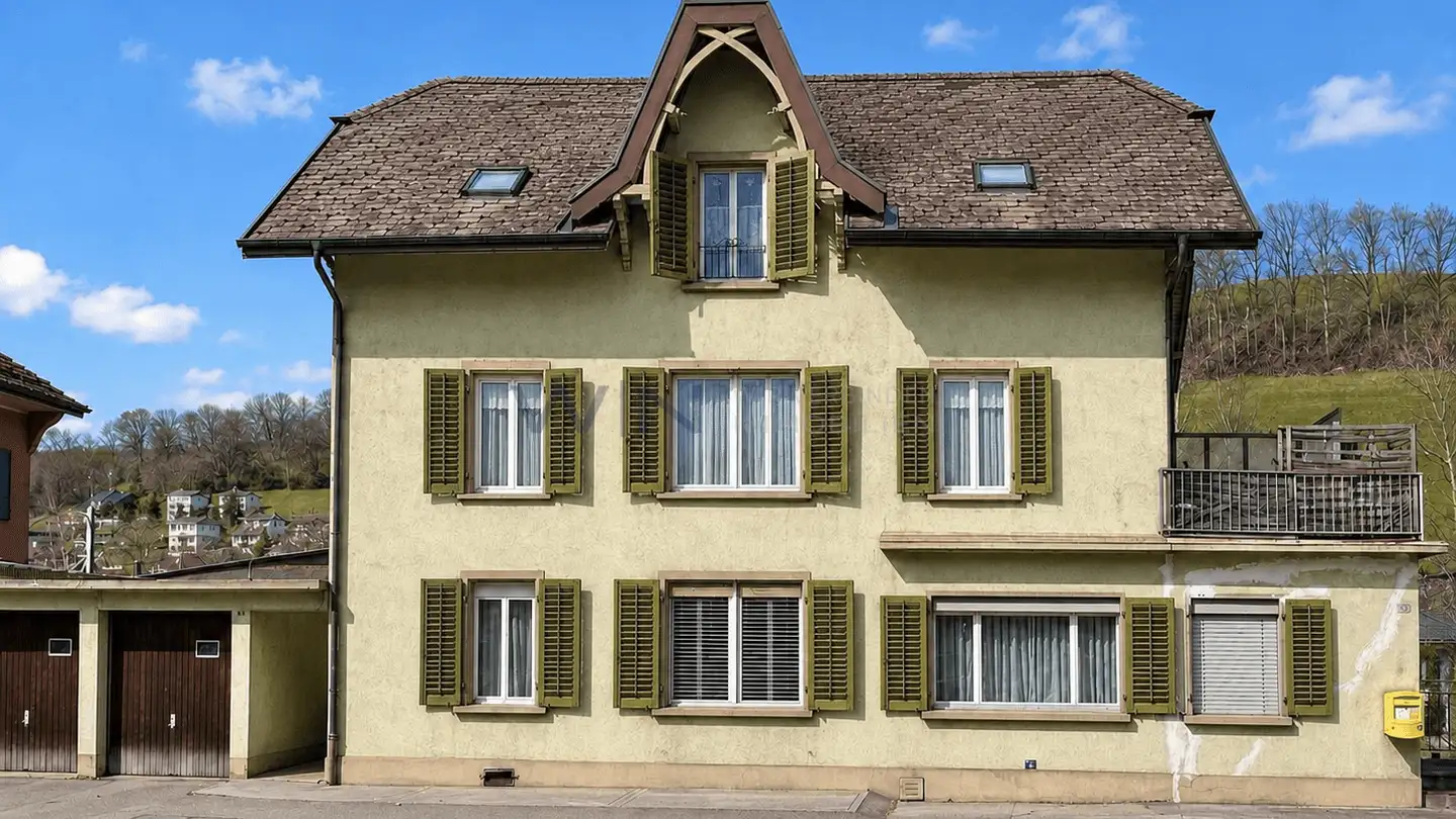 Residential building for sale - 4950 Huttwil
